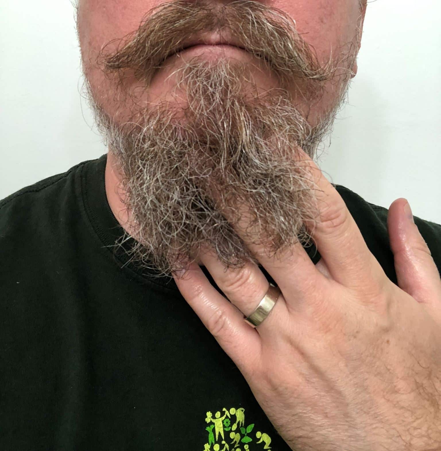 how to use beard balm