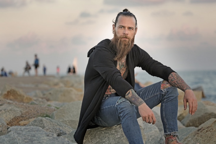 The Straight Ducktail Beard (grooming required)