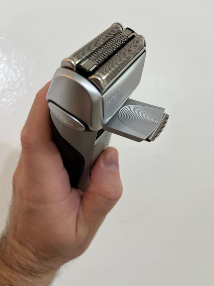 Nice-to-Have Features Foil Shavers Offer