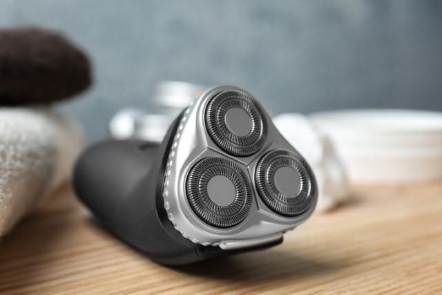 How Electric Shavers Cut Facial Hair