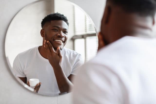 Using Shaving Oil or Moisturizer for Your Face Instead of Shaving Cream