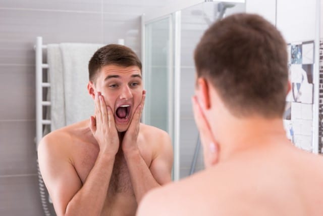 Do Not Use Rubbing Alcohol instead of Aftershave - It is Not a Suitable Alternative